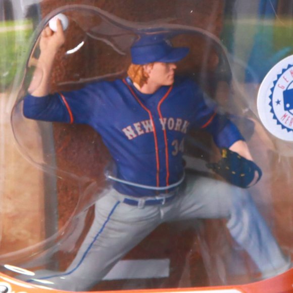 Noah Syndergaard 6" Baseball Figurine by Import Dragons Sealed - All Star - Picture 4 of 6